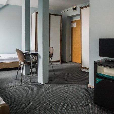 Hotel Carlstadt Karlovac Kamer foto