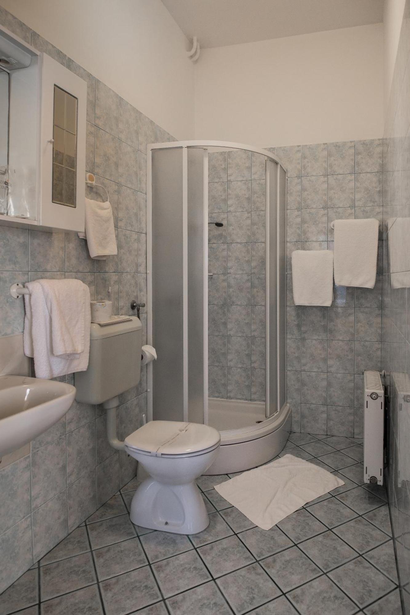 Hotel Carlstadt Karlovac Buitenkant foto