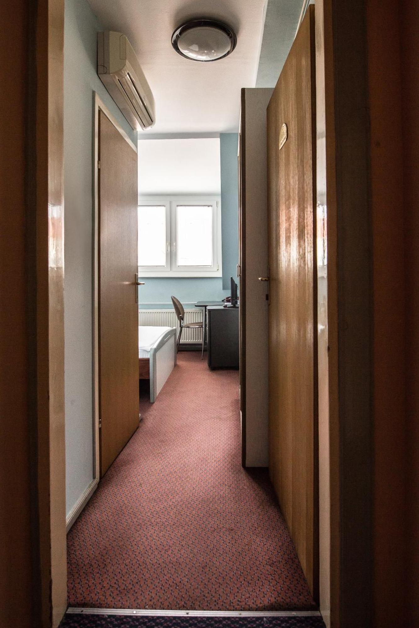 Hotel Carlstadt Karlovac Buitenkant foto