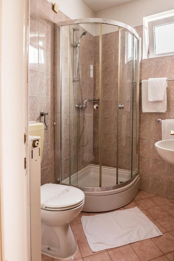 Hotel Carlstadt Karlovac Buitenkant foto