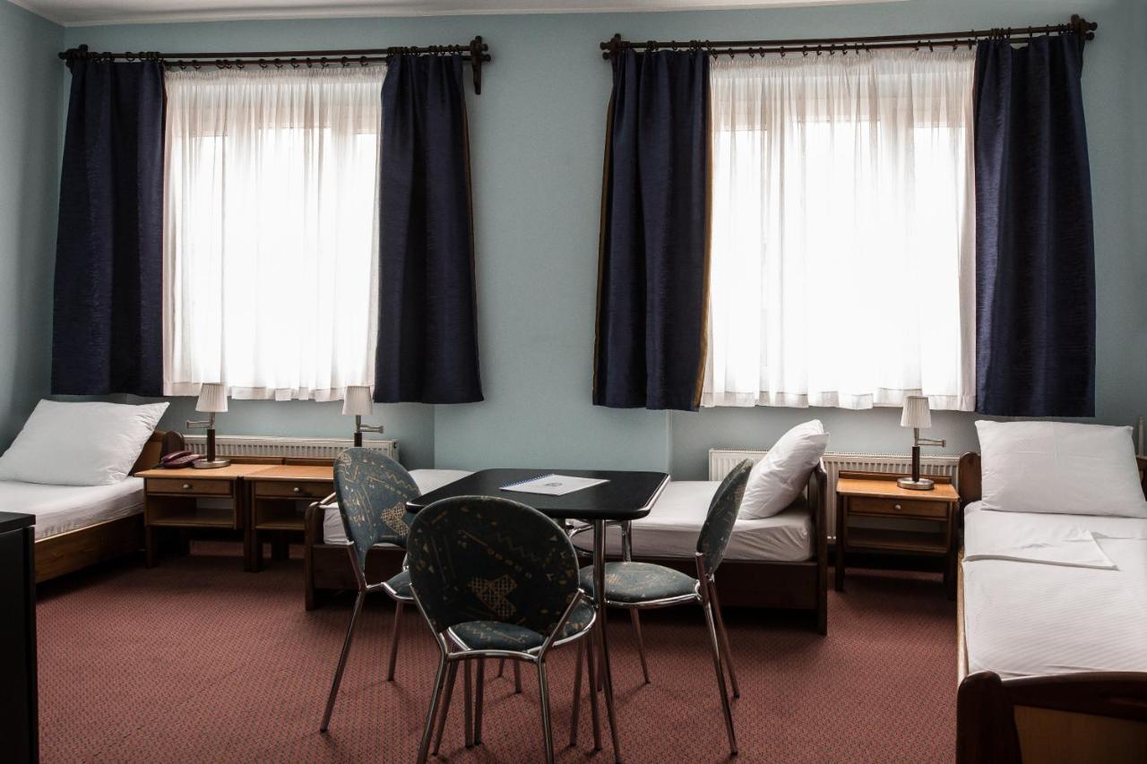 Hotel Carlstadt Karlovac Buitenkant foto