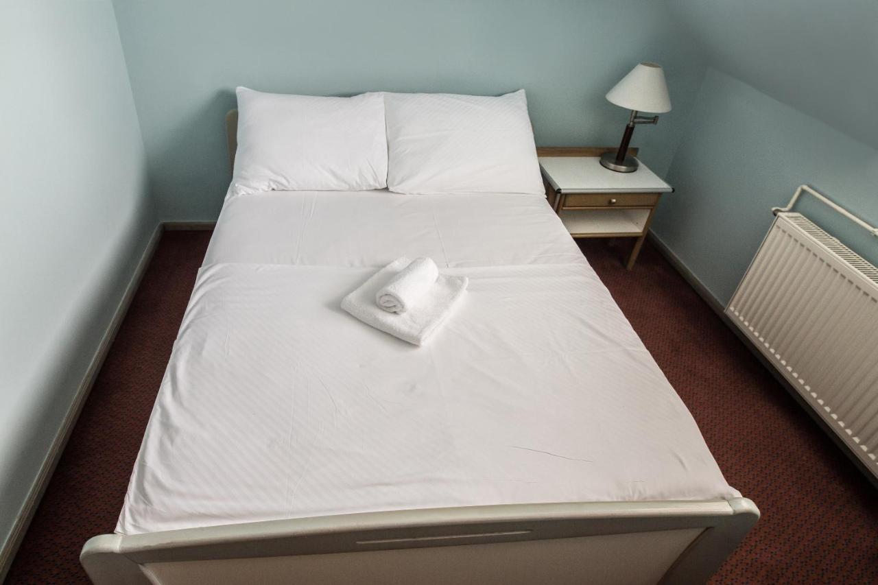 Hotel Carlstadt Karlovac Buitenkant foto