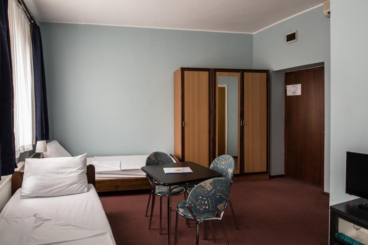 Hotel Carlstadt Karlovac Buitenkant foto